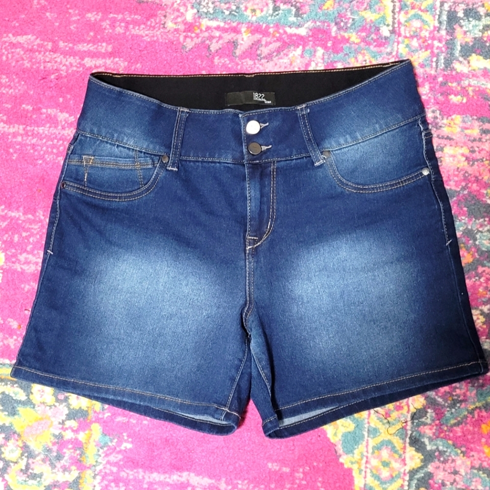 1822 Denim High-Rise Jean Shorts